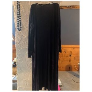 Lulu’s floor length navy cardigan